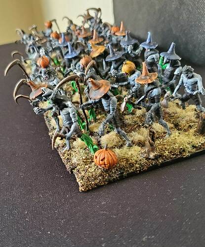 KoW_scarecrowhorde_sideclose_done